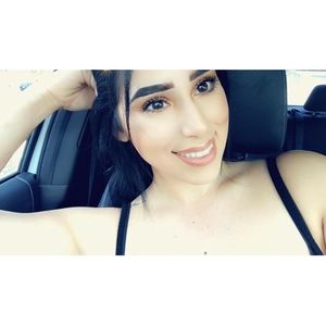 Meet your Posher, Lizet